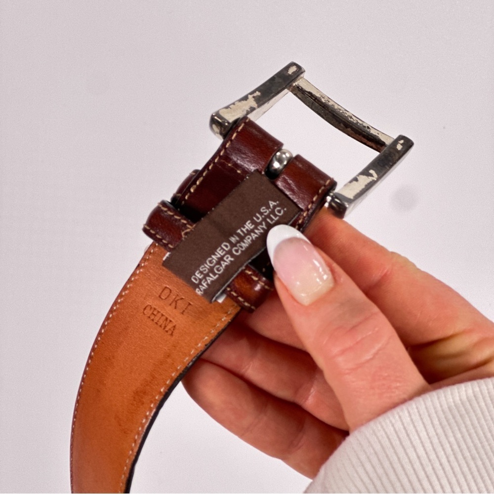 Trafalgar Men’s Dress Belt Easton Cortina Leather Brown Size 40 - Picture 12 of 15